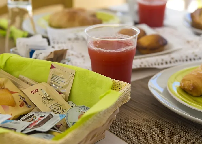 Notos Bed & Breakfast 3*