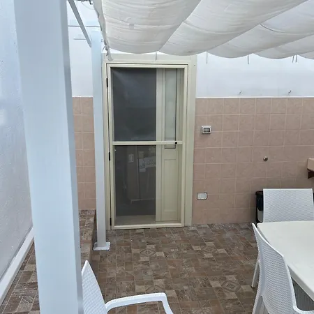 Notos Bed & Breakfast 4*