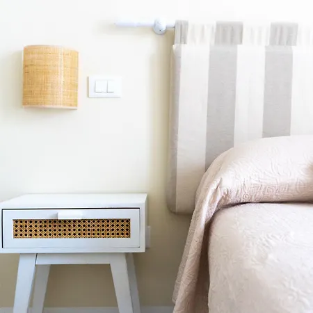 Notos Bed & Breakfast 4*