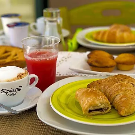 Bed and breakfast Notos 4*